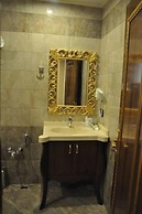 Joyy Hotel & Spa