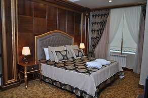 Joyy Hotel & Spa