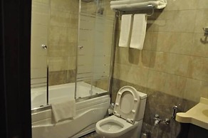 Joyy Hotel & Spa