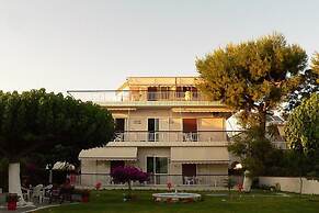 Pansion Akrogiali