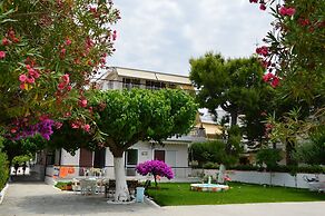 Pansion Akrogiali