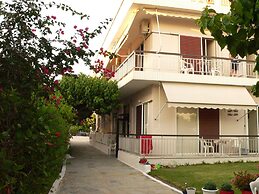 Pansion Akrogiali
