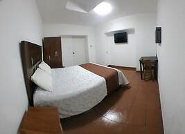 La Cabaña Hotel