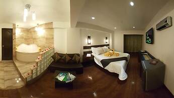 La Cabaña Hotel