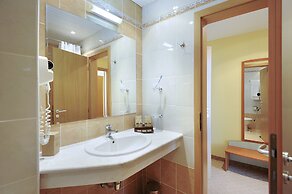 Palm Beach Hotel- All Inclusive