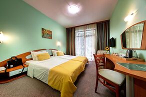 Palm Beach Hotel- All Inclusive