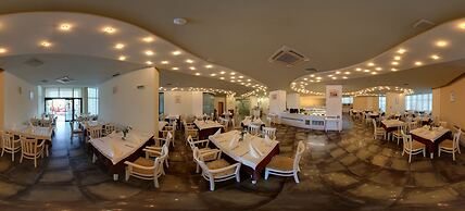 Palm Beach Hotel- All Inclusive