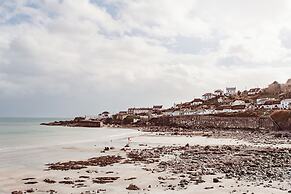 The Bay Hotel