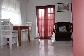 Buttercup Cottage Apartments