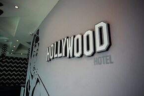 Hollywood Hotel