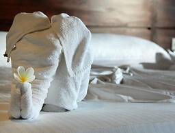 Hideaway Lodge