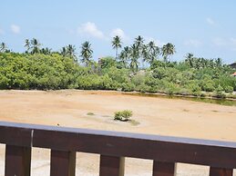 Hideaway Lodge