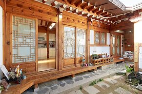 Inwoo House