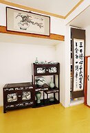 Inwoo House