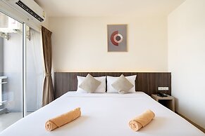 Leenova Hotel