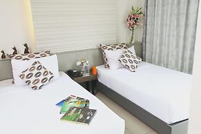 Leenova Hotel