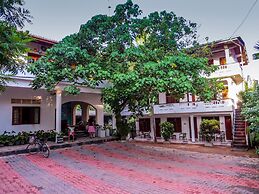 Hotel Happy Night & Restaurant