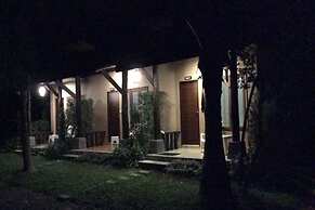 Baan Suan Rim Klong
