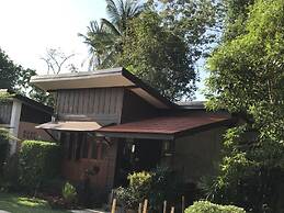Baan Suan Rim Klong