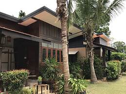 Baan Suan Rim Klong