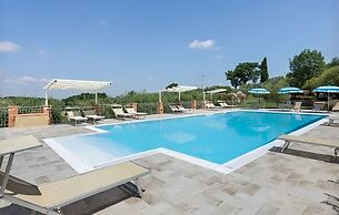 Casale Giulia