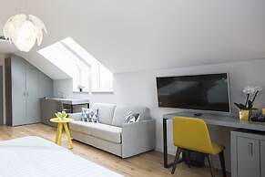 Livris Hotel