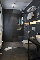 Livris Hotel