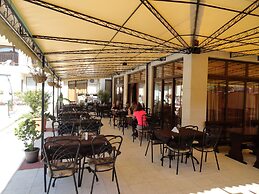 Cantilena Complex