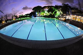 Country Lodge Hotel & Resort