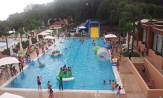 Country Lodge Hotel & Resort