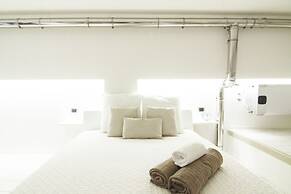 Alessia's Flat - Mac Mahon