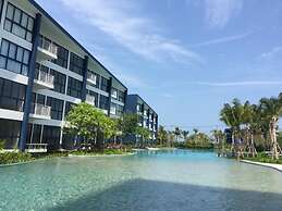 Baan Thew Talay Blue Sapphire