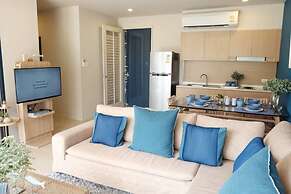 Baan Thew Talay Blue Sapphire