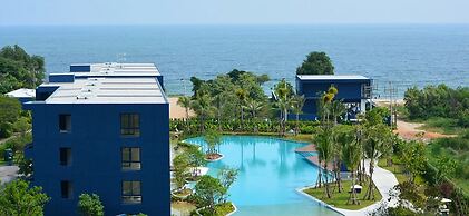 Baan Thew Talay Blue Sapphire
