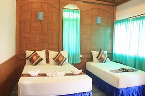 Lanta Nature Beach Resort