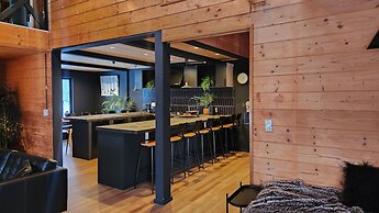 Hooting Owl Lodge