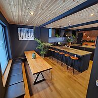 Hooting Owl Lodge