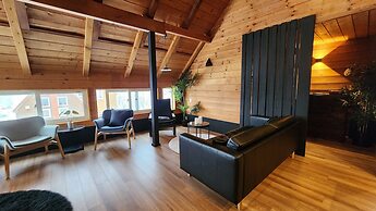 Hooting Owl Lodge