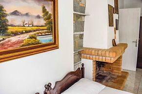Skiathos Holiday House