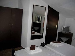Skiathos Holiday House