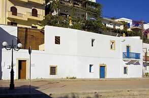 The White Houses