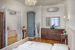 Selinor Old Town Apartments