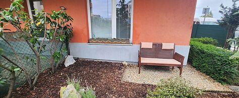 Bastien Studio near Airport