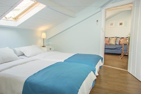 Goodmorning Solo Traveller Hostel