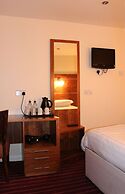 County Hotel