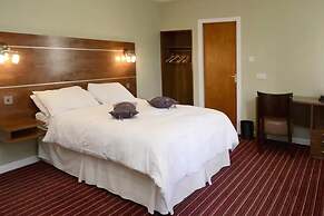 County Hotel