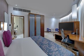 Crowne Plaza Muscat OCEC by IHG