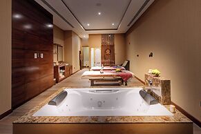 Crowne Plaza Muscat OCEC by IHG