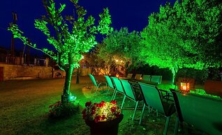 Salonikiou Beach Deluxe Apartments