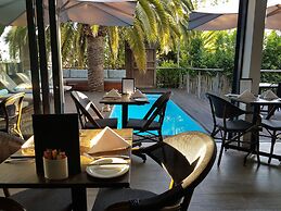 The Tree House Boutique Hotel